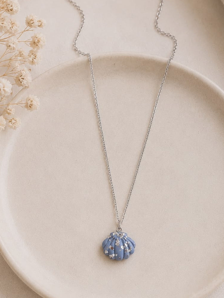 Silver blue shell